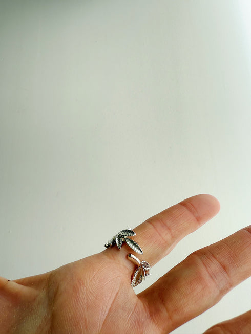 leaf ring